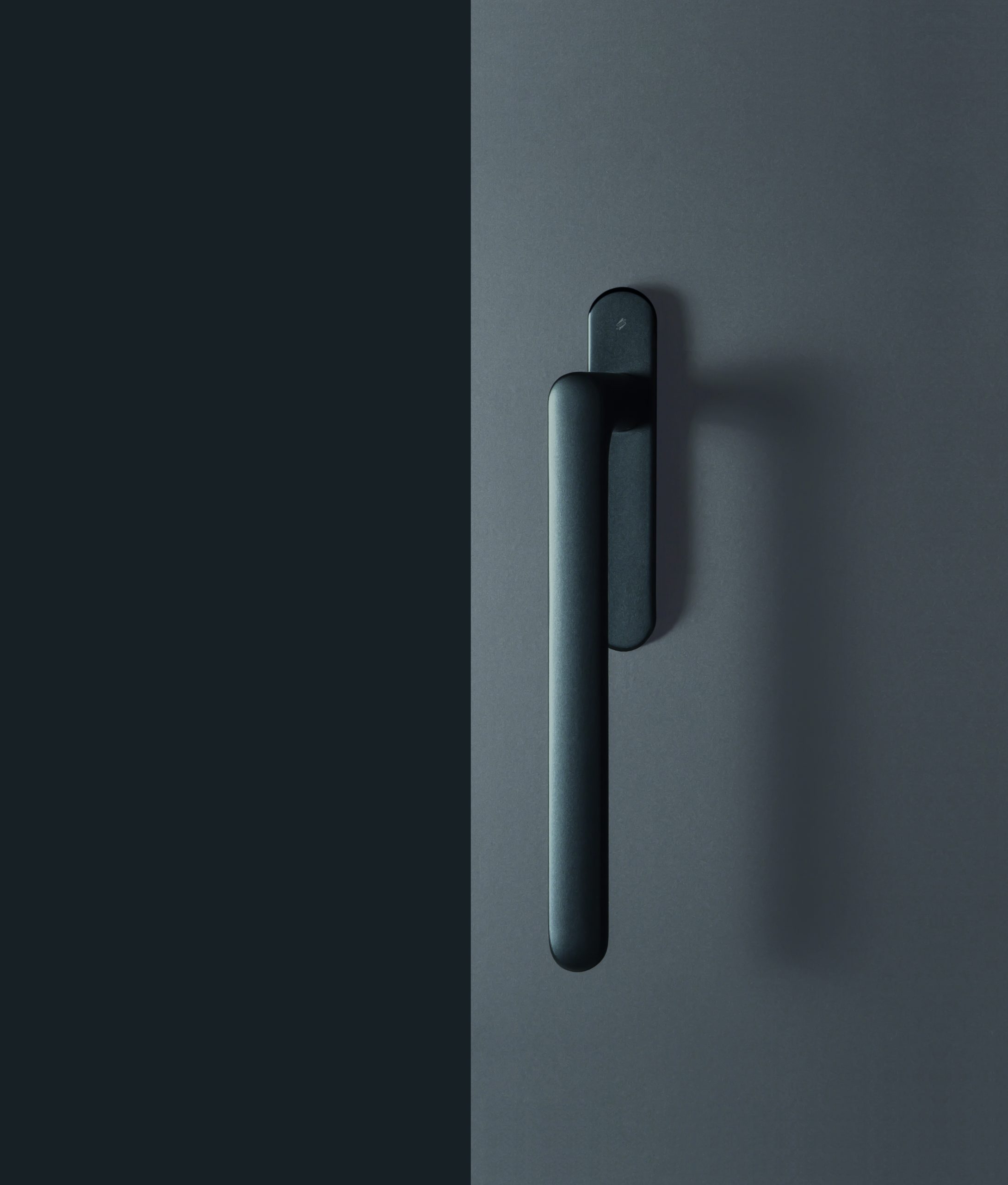 Pull-up handle